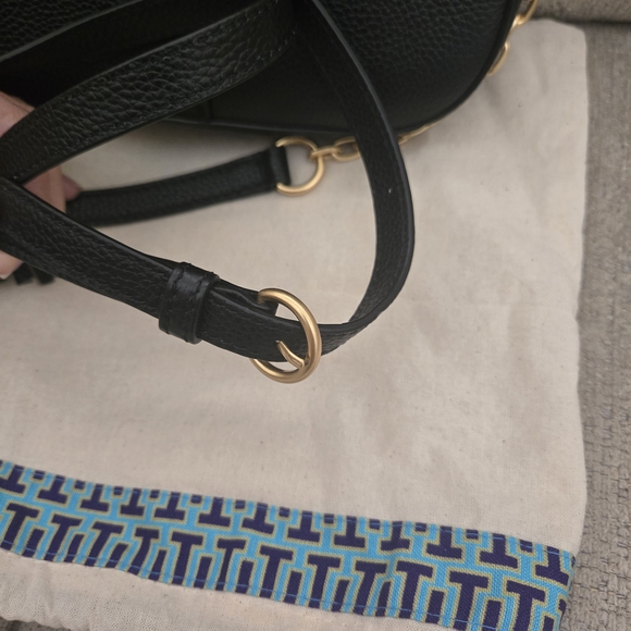 LIKE NEW TORY BURCH MCGRAW CAMERA CROSSBODY BAG - Picture 8 of 10